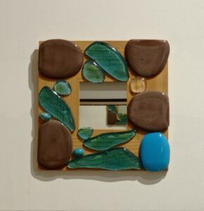 Cam Çakıllı Soyut Ayna