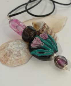 Pembe Çiçekli Tasarım Kolye